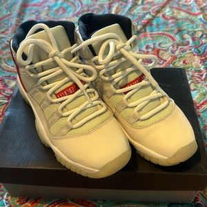 Air Jordan 11 Retro “Platinum Tint”